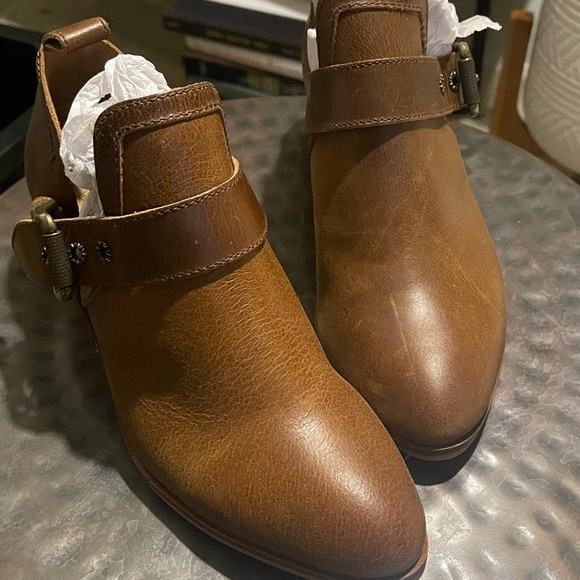 Frye & Co. Rubie Moto Slip On / Ankle Boot / 6.5 m / Brand new, never worn! - Picture 4 of 6